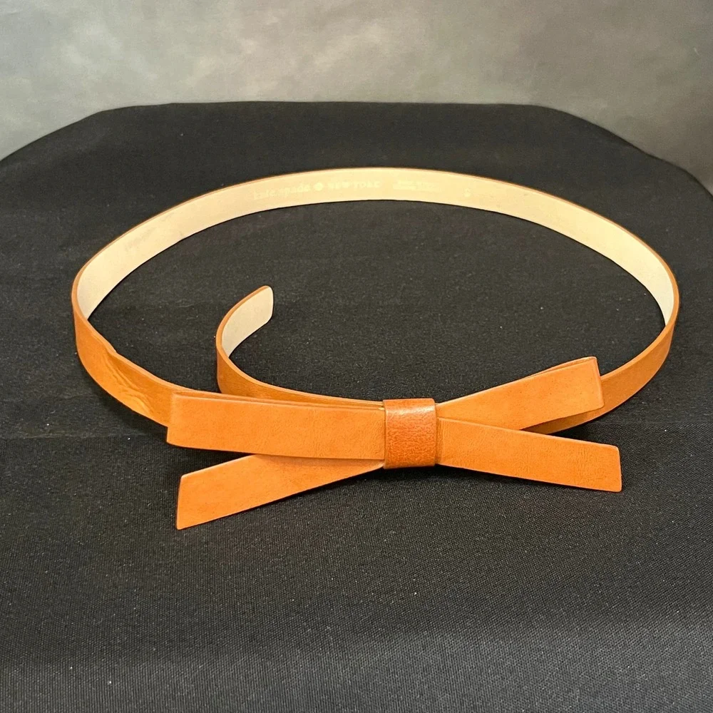 Kate Spade New York Tan Leather Bow Skinny Belt Made in Italy Small Cognac Brown